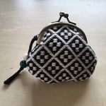 こぎん刺しのちっちゃながま口財布 黒