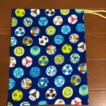 大きめ巾着(サッカーボール・青)