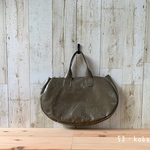 ※少々難あり※　エナメルシワシワ まぁーるくってコロっとして可愛いレザーバッグ 小 ブラウンオリーブ　