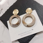 大振りマーブルピアス