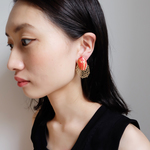 【１点のみ】【 chimie vintage-703 】ヴィンテージレッドアート・ゴールドレースのイヤリング・ピアス