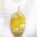 ヒマラヤ・ゴールド・アゼツライトペンダント（ワイヤージュエリー☆ワイヤーアクセサリー☆ワイヤーラッピング天然石ネックレス）