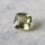 天然石＊ディアスポア　カラーチェンジ　クッション型＊ルース　3.5 ct 