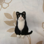 おすわりにゃんこ　白黒さん　フェルト猫