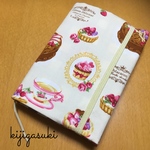 文庫サイズ 可愛いケーキの ブックカバー
