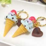 【SALE】チョコミントアイスキーホルダー（パープルリボン）