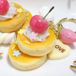 POPパンケーキキーホルダー（ピンク）