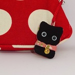 ちりめん根付け　ねこ  (黒猫) 