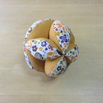 赤ちゃんの鈴入りキッキングボール(動物柄×ｱｰｽｶﾗｰ）
