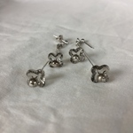  no. ７５   gray glass のお花【ピアス／イヤリング】