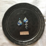 水色の雨（刺繍とビーズのピアス/イヤリング）