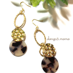 390円☆べっ甲(ベージュ系)☆ロングのピアス/イヤリング