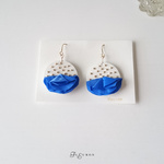 【SALE限定1ペア】ビーズと花びらのピアス　Gold×Blue※イヤリングへの変更可　※数量限定 