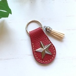 newキャンディカラーの☆スターコンチョ、キーホルダー本革☆(レッド)