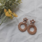 ミックスフラワー×ブラウンラタンピアス