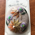 花刺繍ブローチ