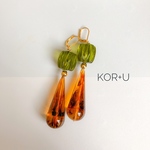 ドイツ製アクリルの大ぶりピアス