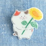 ひまわりとみけ猫さんのブローチ