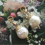 《とも様ご依頼品》【G】ホワイトバロック大粒淡水パールイヤリングトップ
