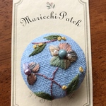 花刺繍ブローチ