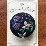 花刺繍ブローチ