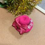 小さな帽子のチャーム(ブローチ)