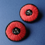＜Stella " Sis " ～遊び好きの星～＞刺繍ピアス◎ヴィンテージレッド◎２way★ロングポスト/アレルギー対応変更可能
