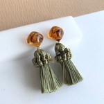 べっ甲カラーの秋冬タッセルピアス✱アレルギー対応✱イヤリング変更可
