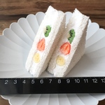 ちょっとちいさなフルーツサンド