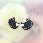 レザーとワイヤーの猫ピアス（ネイビー・ハート）