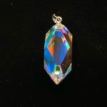 虹の結晶 アポフィライト型 ビビッド ペンダントトップ VD-125