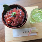 ミニチュアフード　まぐろ漬け丼　ドール　樹脂粘土