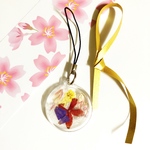 *「花塩」のキーホルダーと黄金の「サン」のセット*
