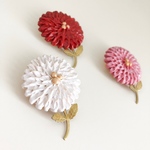 ダリアのブローチ 白