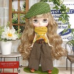 No.1644  夏の黄色い花のトップスとカーキのワイドパンツ(ロング丈)
