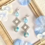 巻き玉と透かしパーツの和風ピアス/イヤリング(水色)