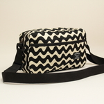 受注製作  モノトーン　ウェーブ柄プリント生地　シンプルショルダーバッグ♪　Fm2 Lab.