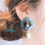 刺繍お花ピアス《Blue1》/イヤリング