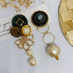 アシンメトリー ボタンピアス イヤリング