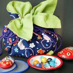 はんなり金魚　抹茶仕立ての花びら巾着袋　　神戸作家コラボ！