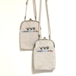 george3197様オーダー品☆犬の手刺繍のiPadポーチ