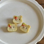 いちご🍓のせくまトースト ブローチ