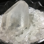 お部屋にパワースポット　水晶ポイント　さざれ石　開運インテリア　浄化セットＤ