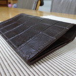革の通帳ケース　ダークブラウン