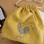【345ueno様オーダー品】にわとり刺繍のマチ付き巾着
