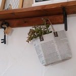 英字新聞でオシャレなギフトバック♪サイズ違いで再販！
