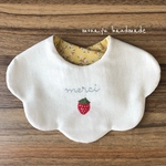 完成品 いちごを刺繍したもくもくスタイ