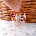 ＊うさぎとお花のミニチュアかごバッグ＊《羊毛フェルト》