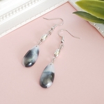 モノトーンのしずくのピアス/イヤリング/ノンホールピアス（レジン）