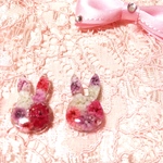 ピンク系お花のうさぎピアス【金属･樹脂ピアス選択可】